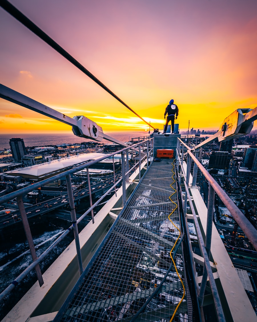 Photo Essential safety rules for working at height